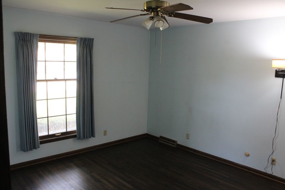 212 Georgeanna Street, Yorkville, IL 60560