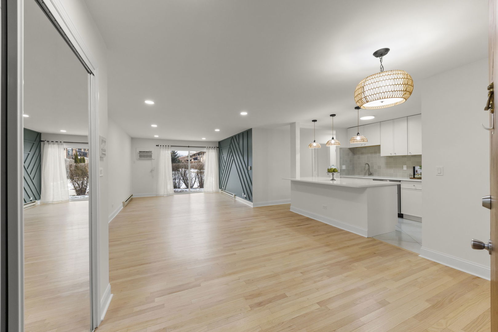 840 E Old Willow Round #116, Prospect Heights, IL 60070