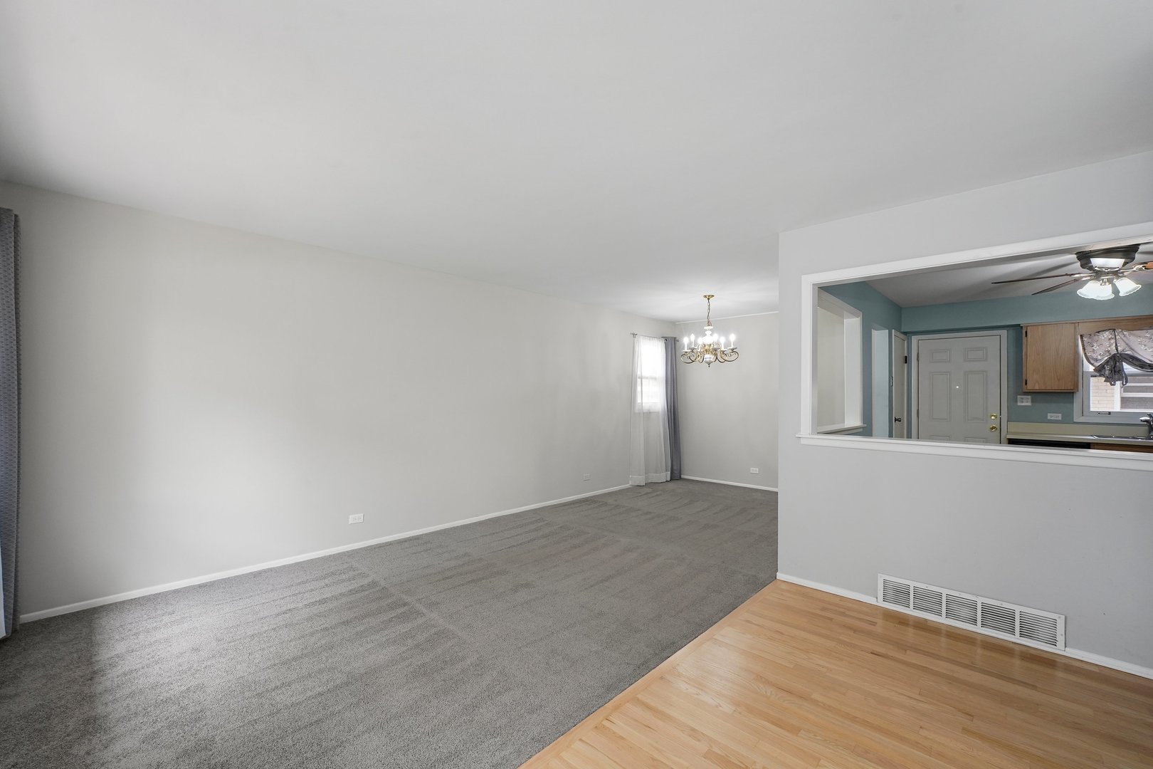 337 E Fullerton Avenue, Elmhurst, IL 60126