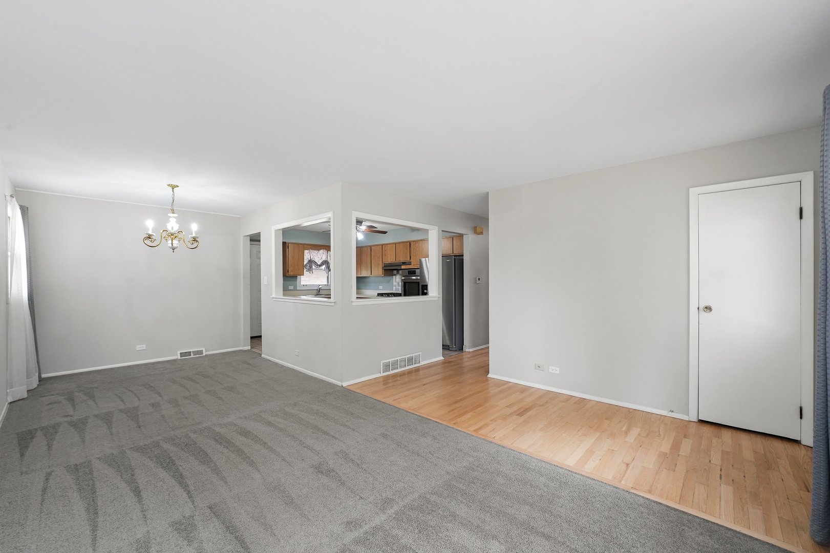 337 E Fullerton Avenue, Elmhurst, IL 60126