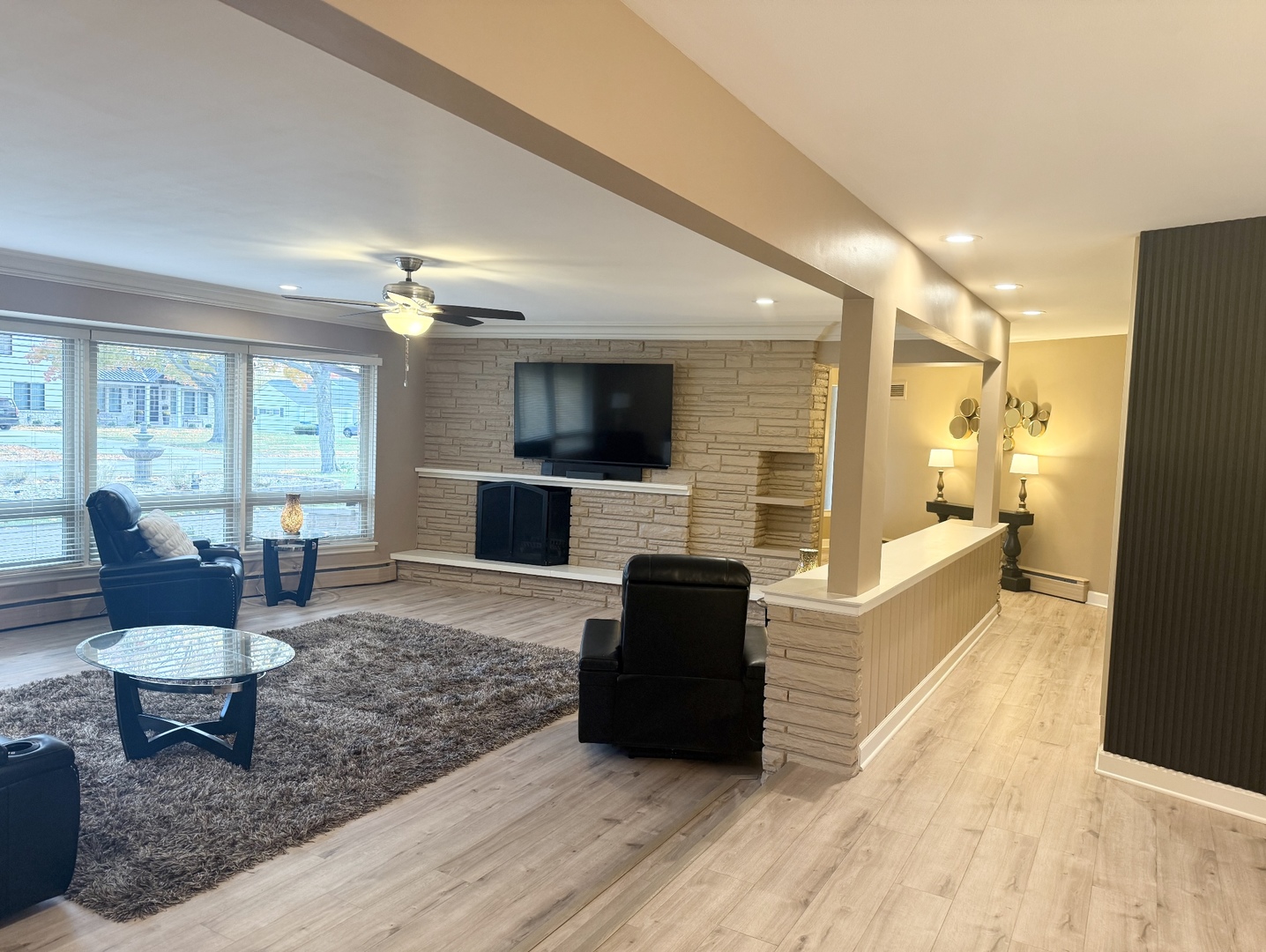 711 E Greenview Road, Itasca, IL 60143