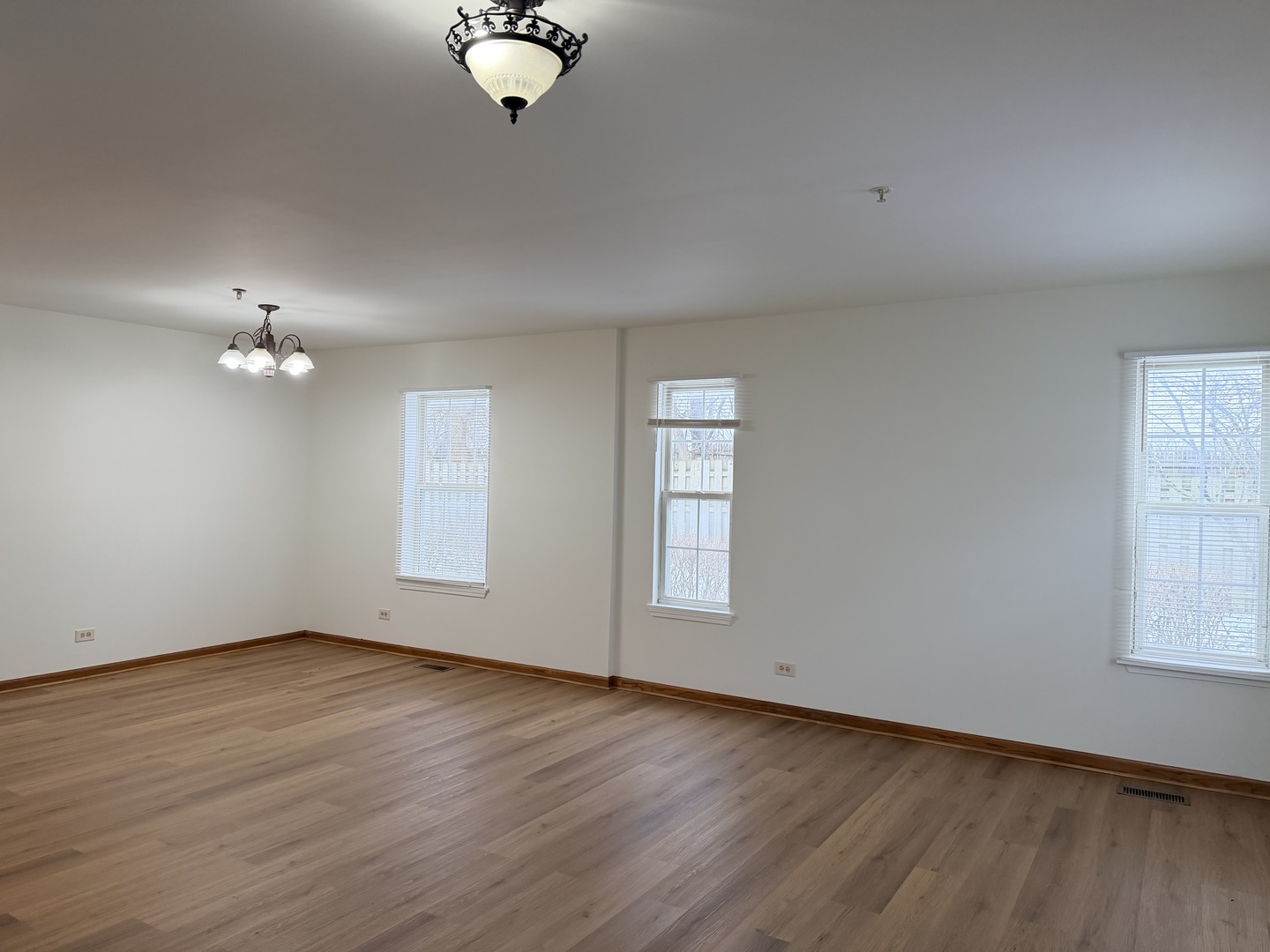 1303 Orleans Drive, Mundelein, IL 60060