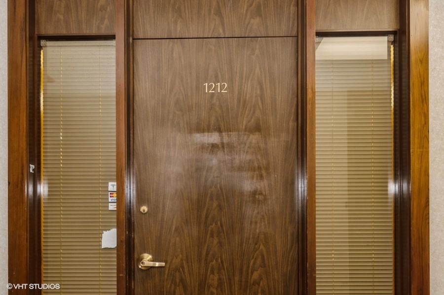 111 N Wabash Avenue #1212, Chicago, IL 60602