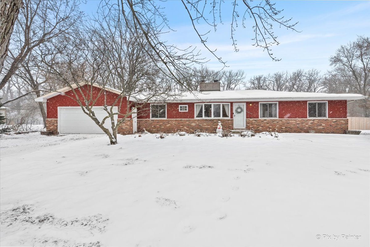 6045 E South Prairie Drive, Morris, IL 60450