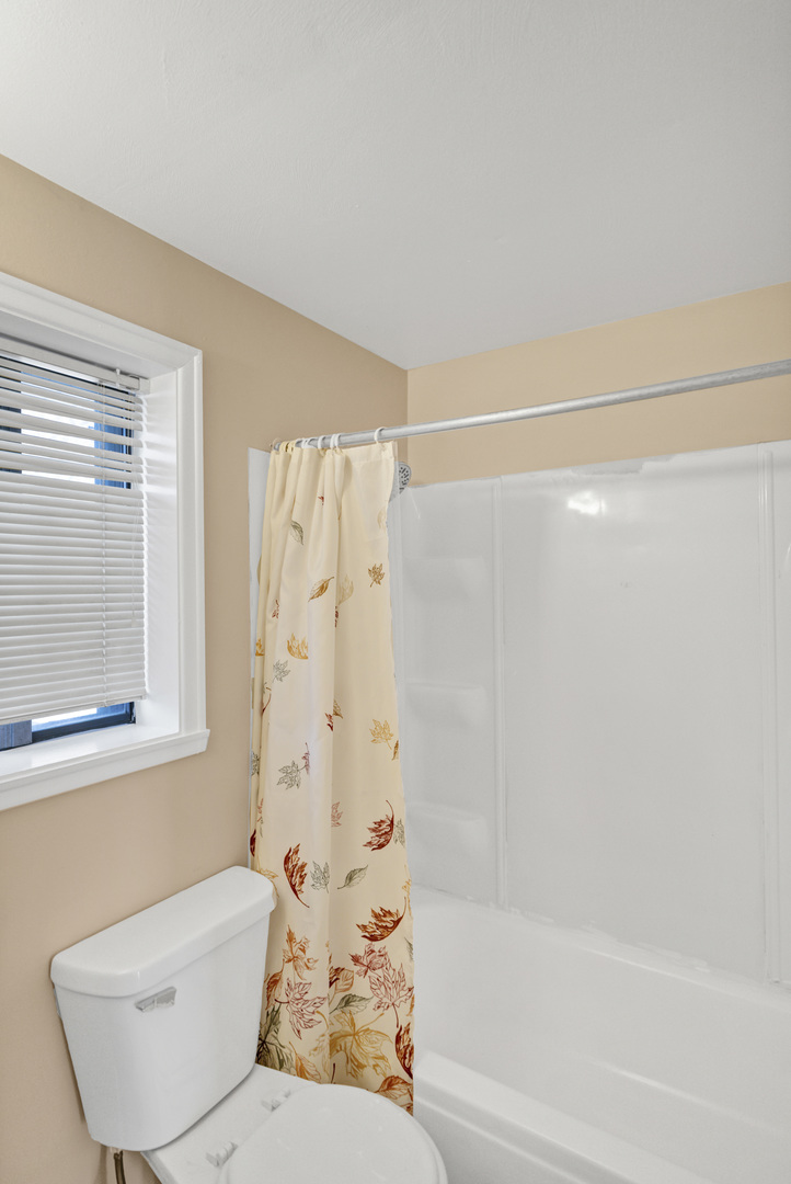 107 TONSET Court #107, Schaumburg, IL 60193