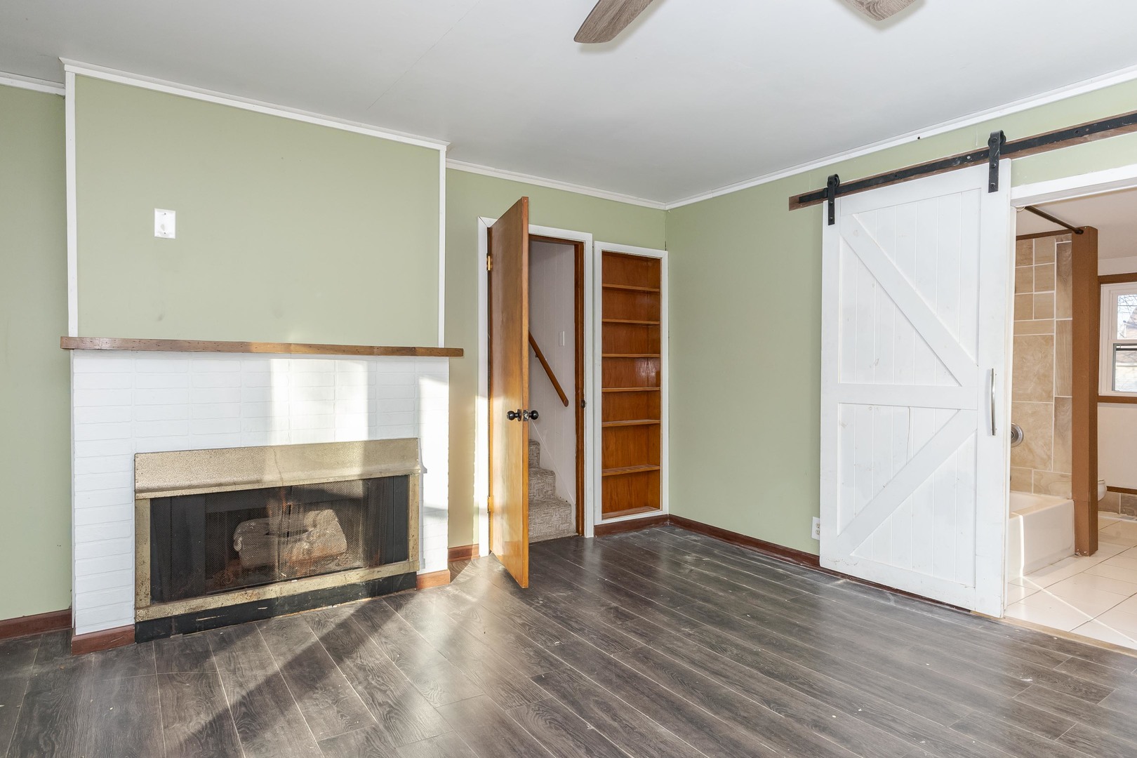 121 E James Street, Forrest, IL 61741