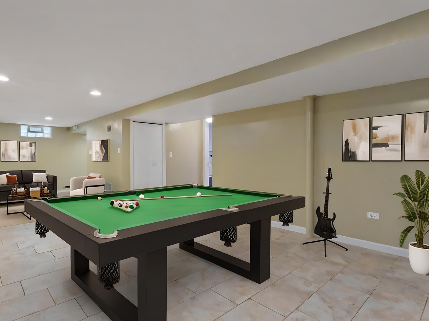 240 N Park Drive, Glenwood, IL 60425