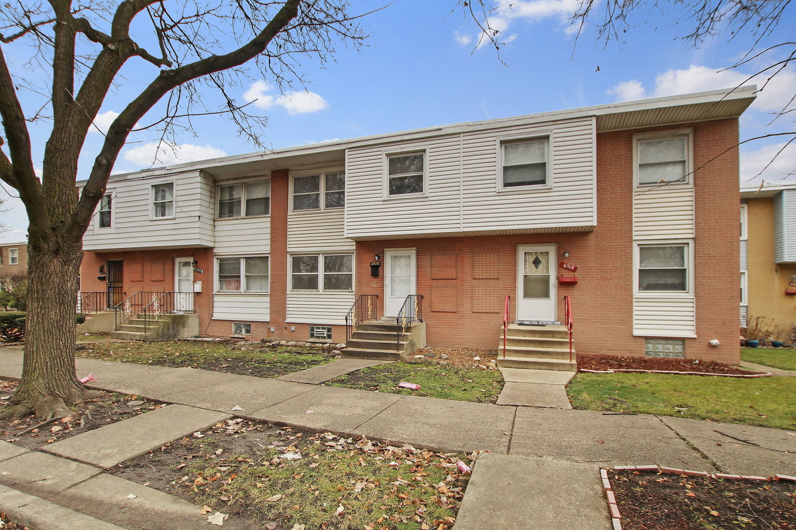 6521 N Kedzie Avenue, Chicago, IL 60645