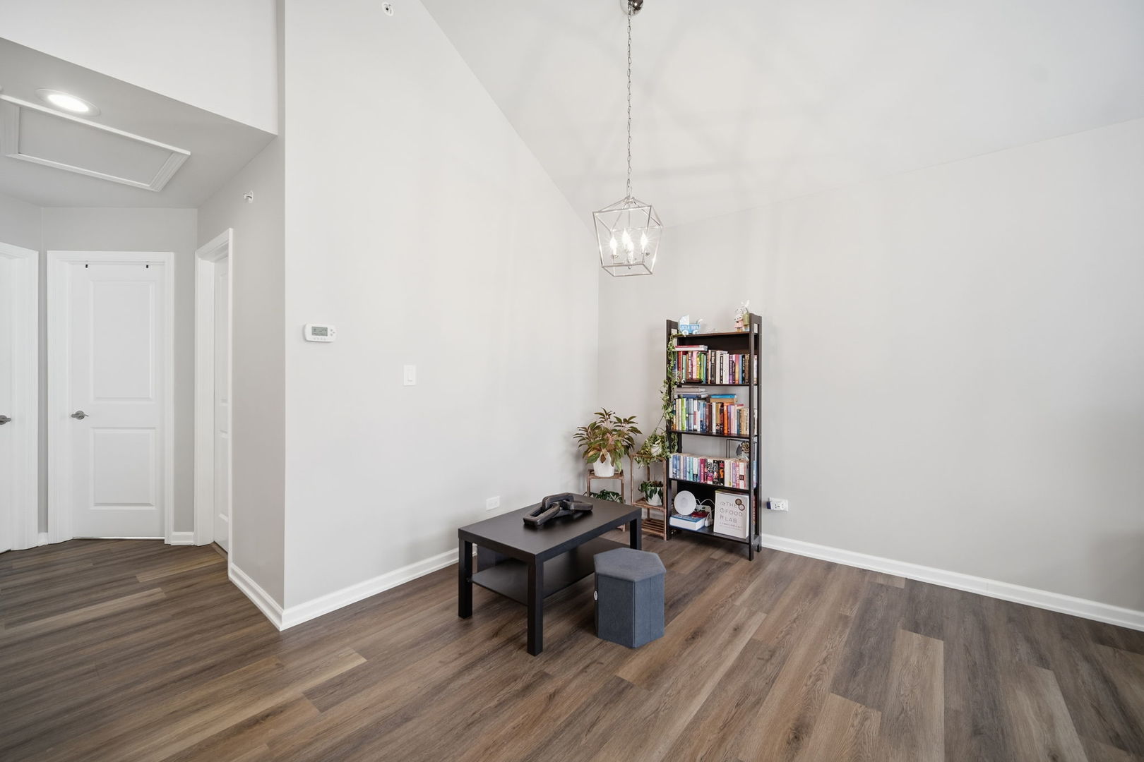 7214 Farmstead Lane, Hanover Park, IL 60133