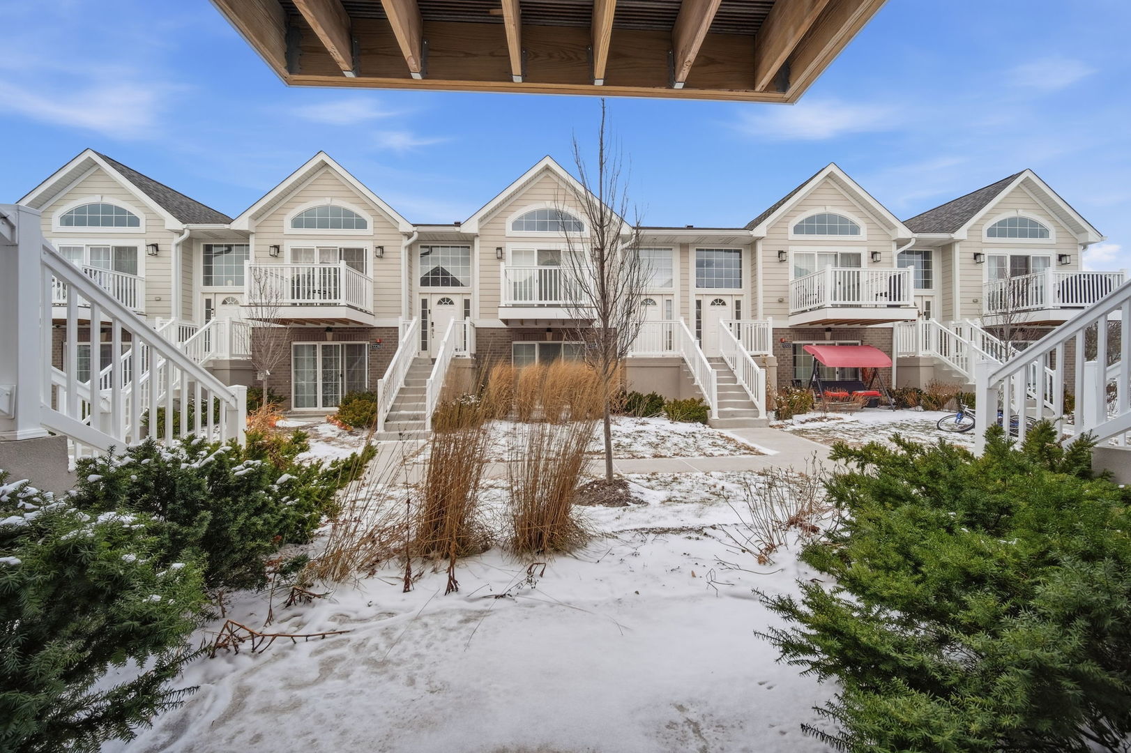 7214 Farmstead Lane, Hanover Park, IL 60133