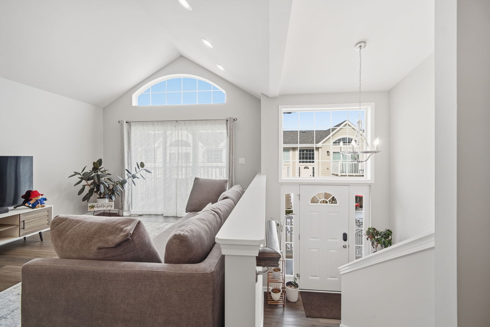 7214 Farmstead Lane, Hanover Park, IL 60133