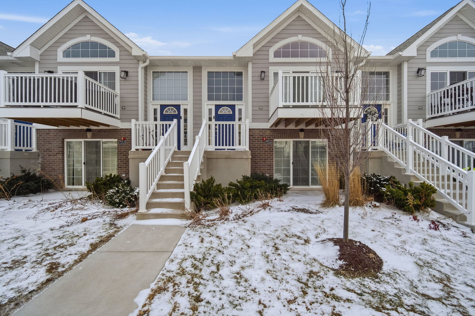 7214 Farmstead Lane, Hanover Park, IL 60133