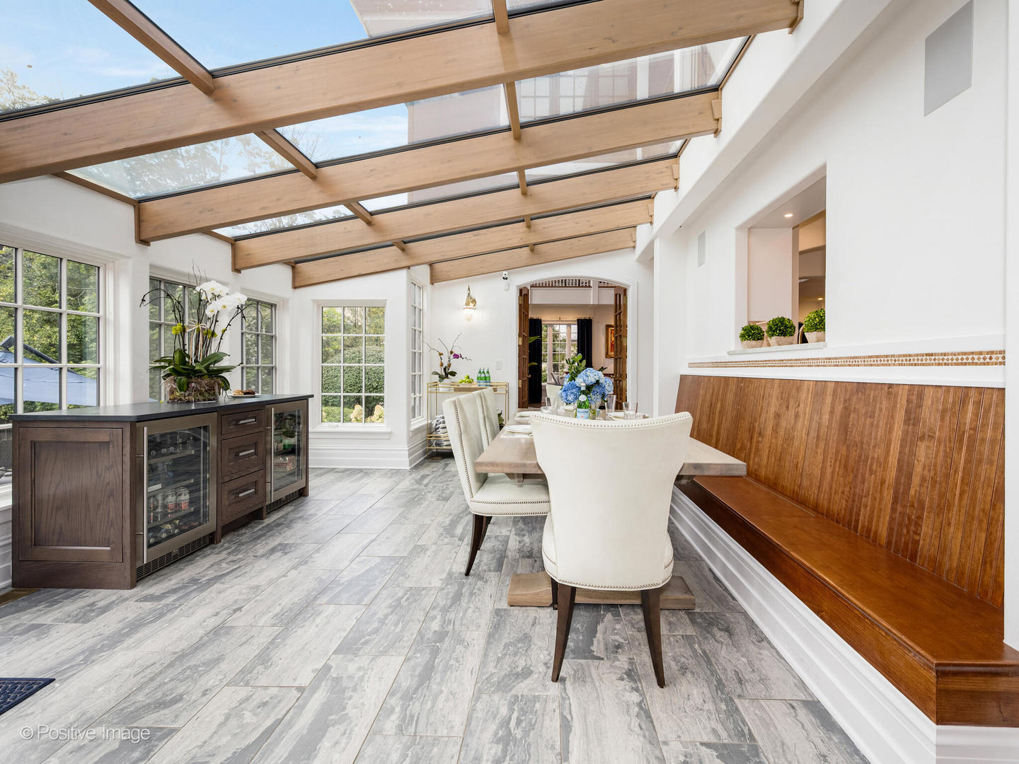 24 S WASHINGTON Circle, Hinsdale, IL 60521