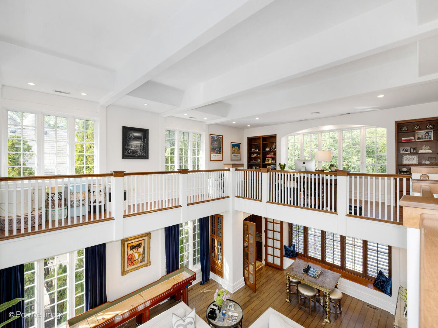 24 S WASHINGTON Circle, Hinsdale, IL 60521