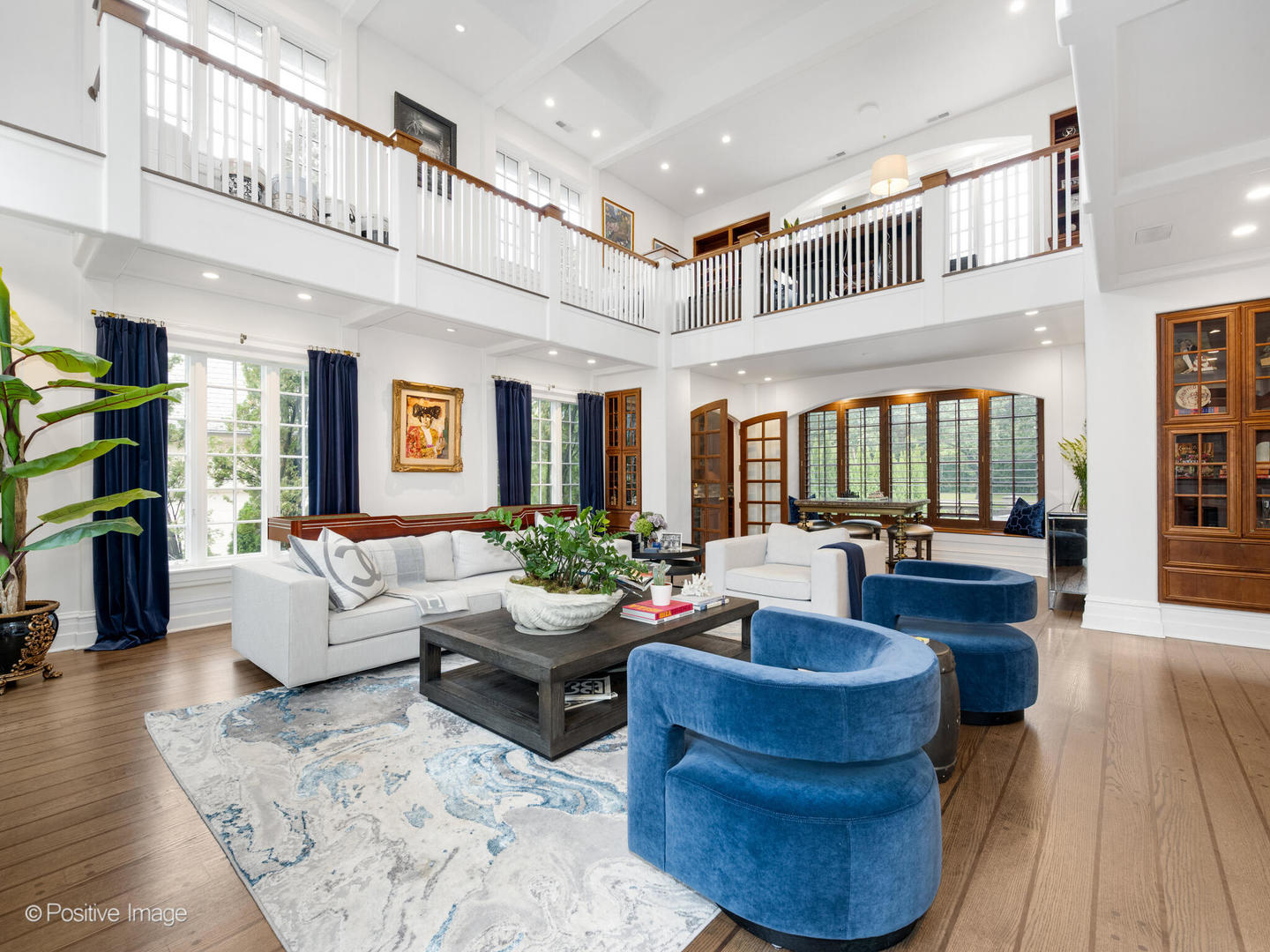 24 S WASHINGTON Circle, Hinsdale, IL 60521