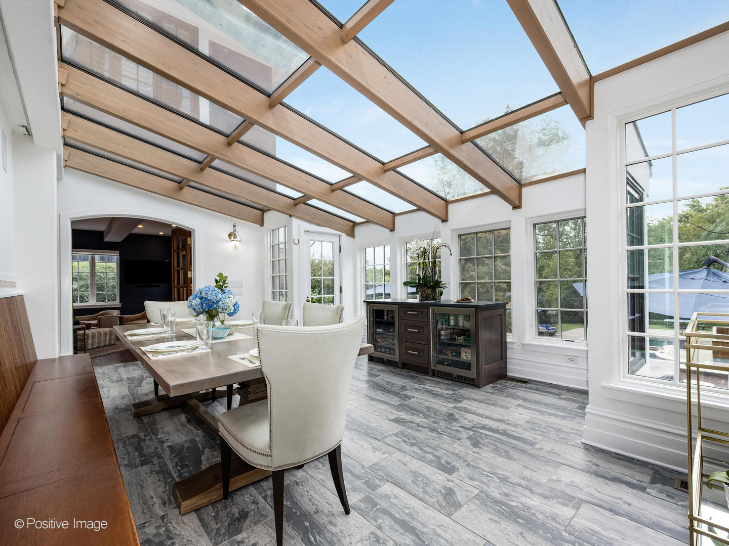 24 S WASHINGTON Circle, Hinsdale, IL 60521