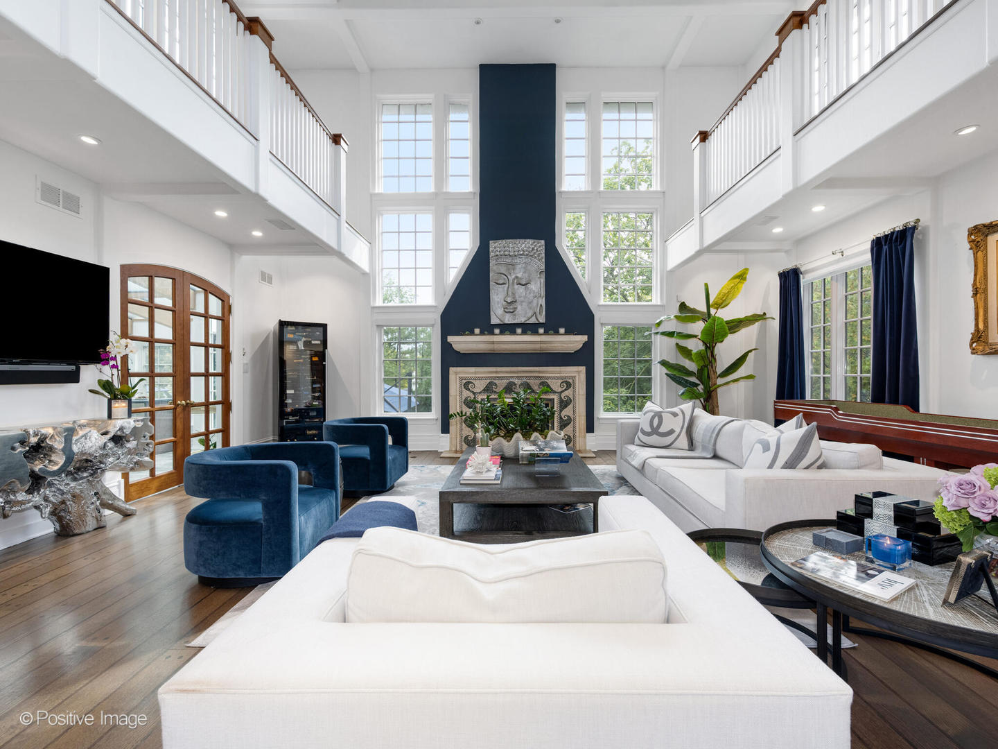 24 S WASHINGTON Circle, Hinsdale, IL 60521