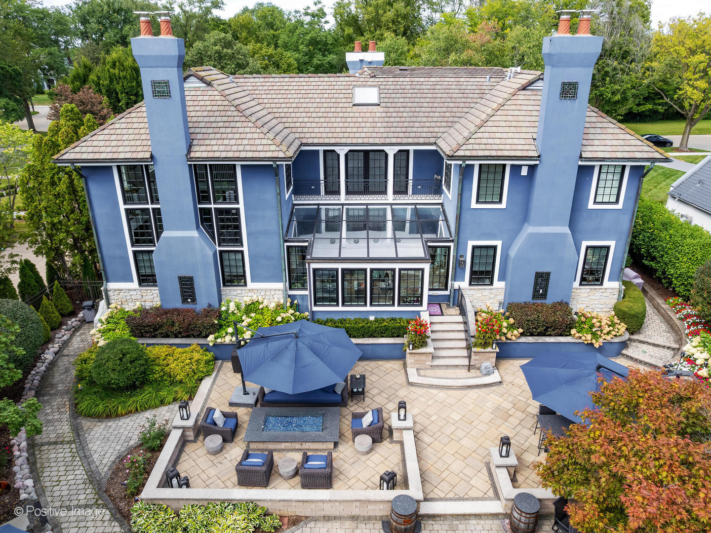 24 S WASHINGTON Circle, Hinsdale, IL 60521