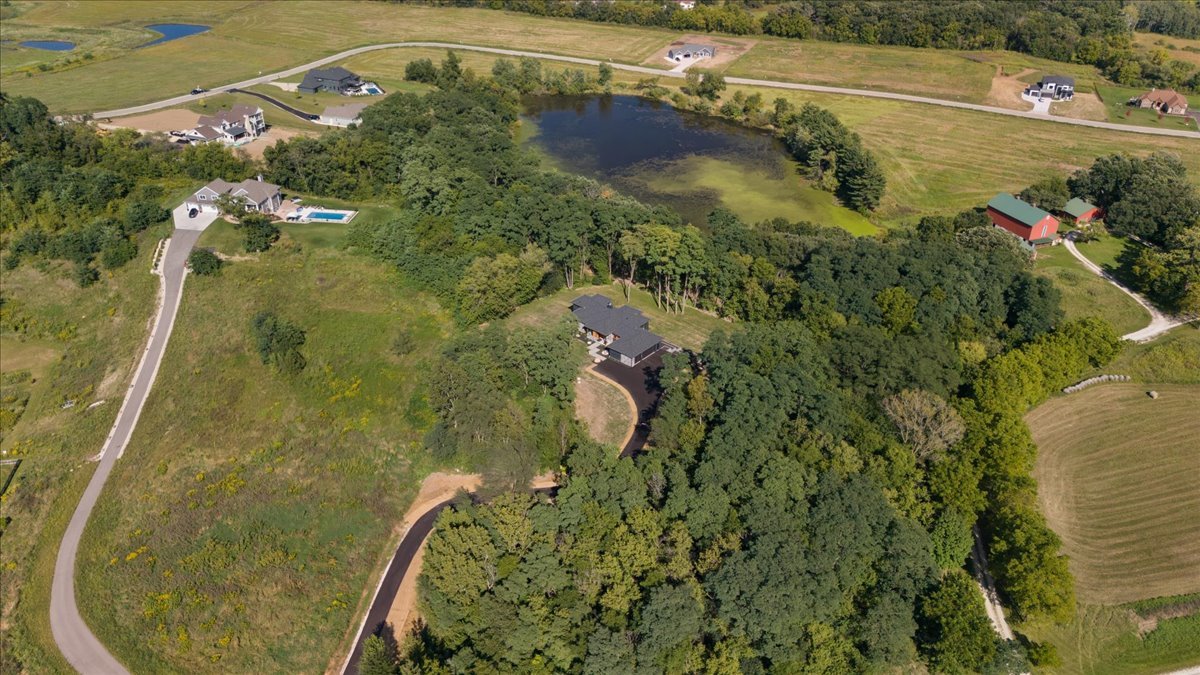 815 N English Settlement Avenue, Burlington, WI 53105