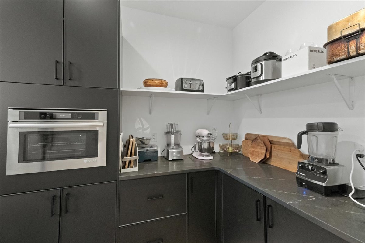 815 N English Settlement Avenue, Burlington, WI 53105