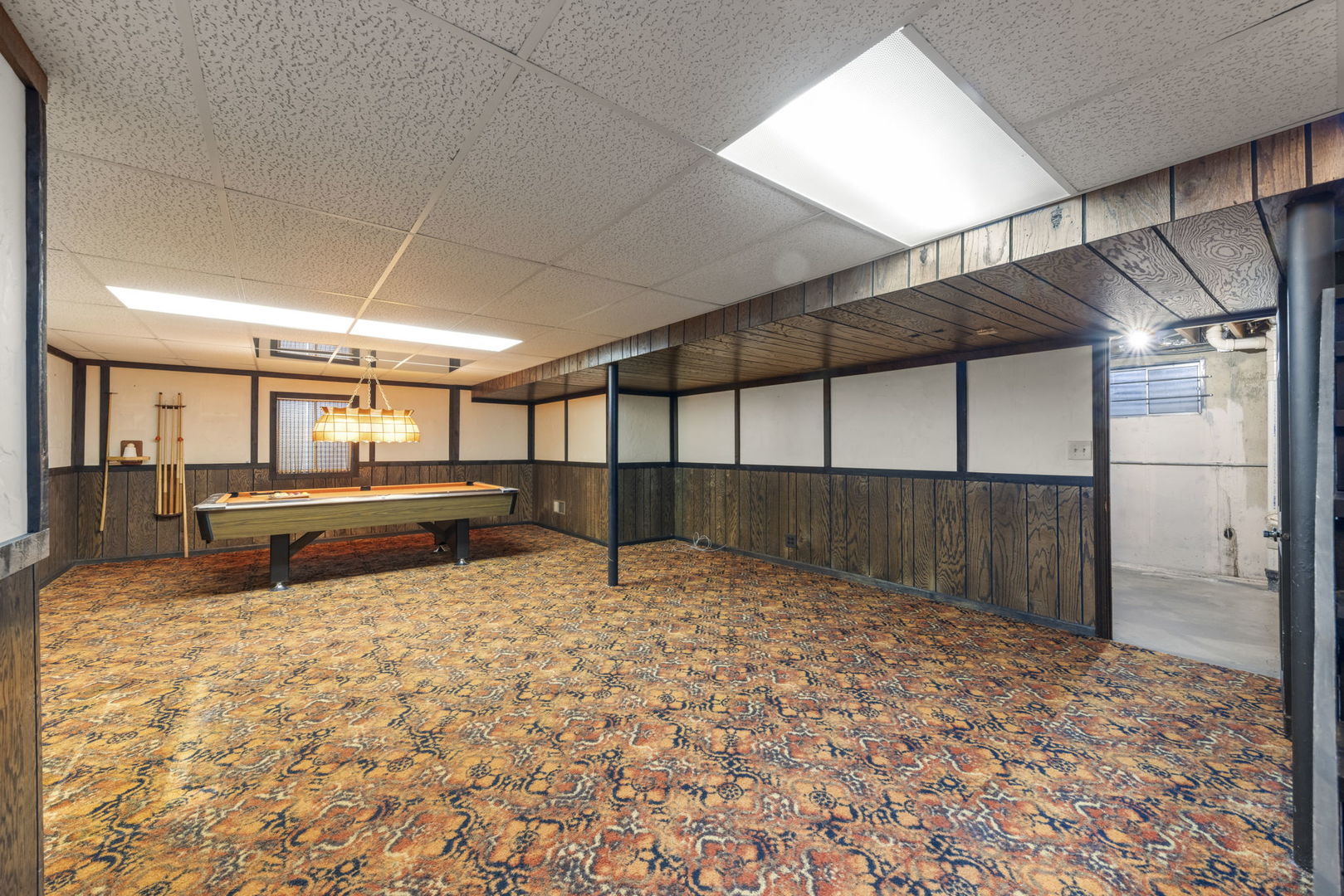 19W140 Avenue Chateaux, Oak Brook, IL 60523