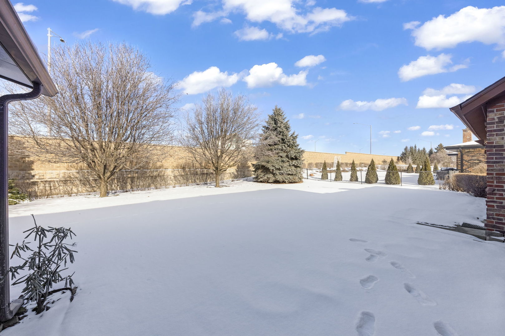 19W140 Avenue Chateaux, Oak Brook, IL 60523