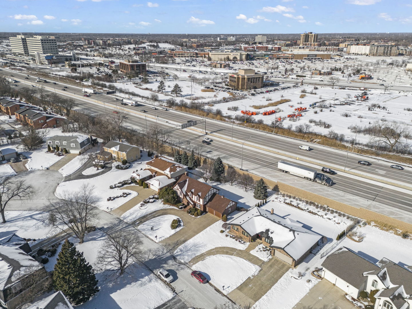 19W140 Avenue Chateaux, Oak Brook, IL 60523