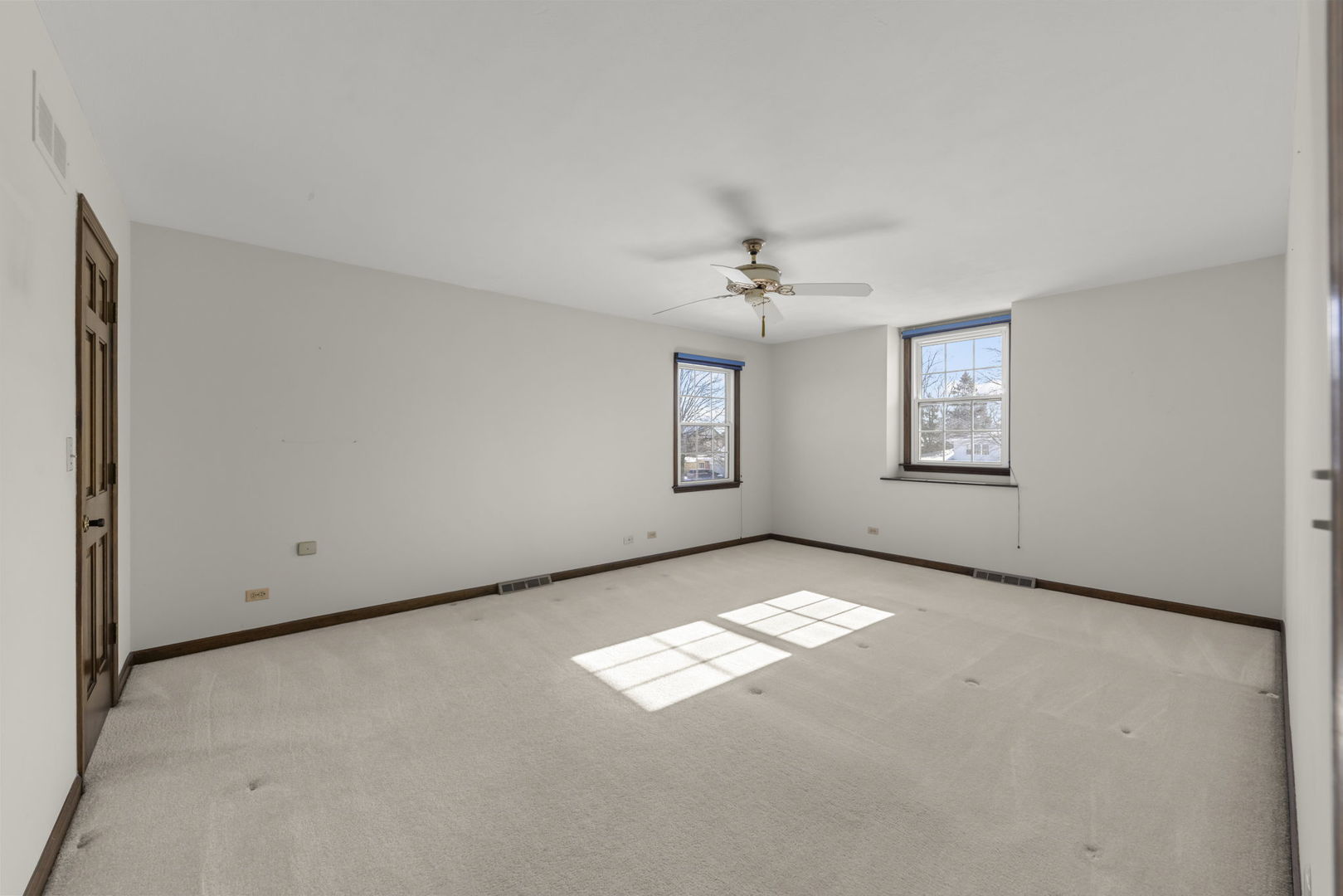 19W140 Avenue Chateaux, Oak Brook, IL 60523