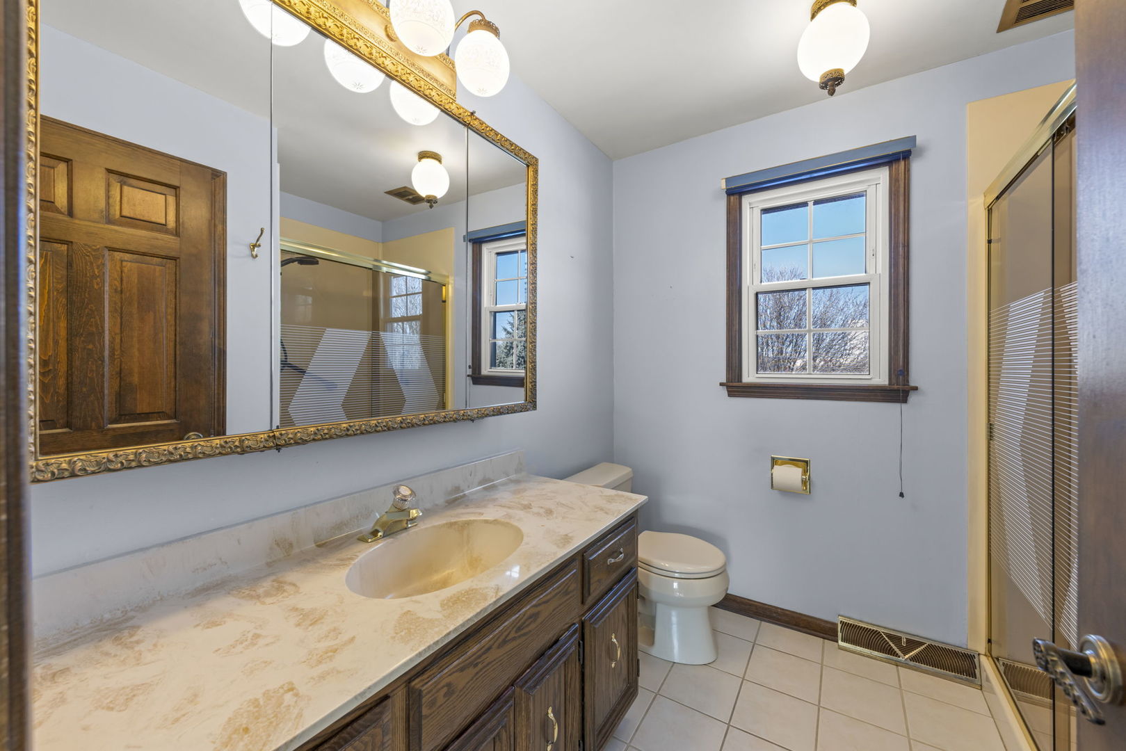 19W140 Avenue Chateaux, Oak Brook, IL 60523