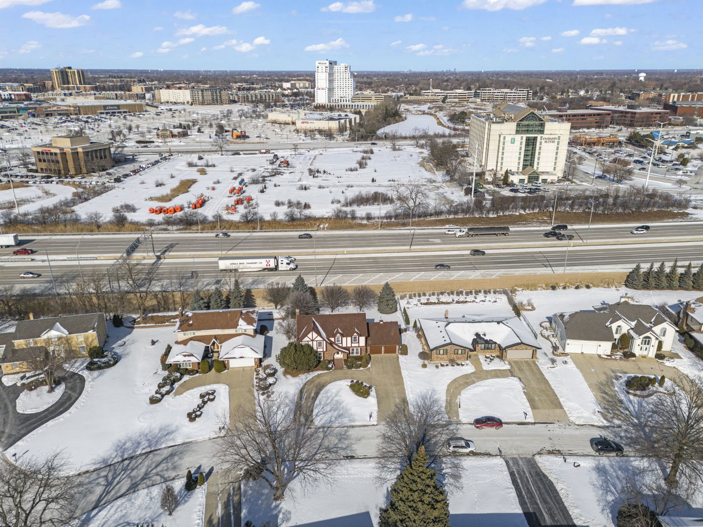 19W140 Avenue Chateaux, Oak Brook, IL 60523