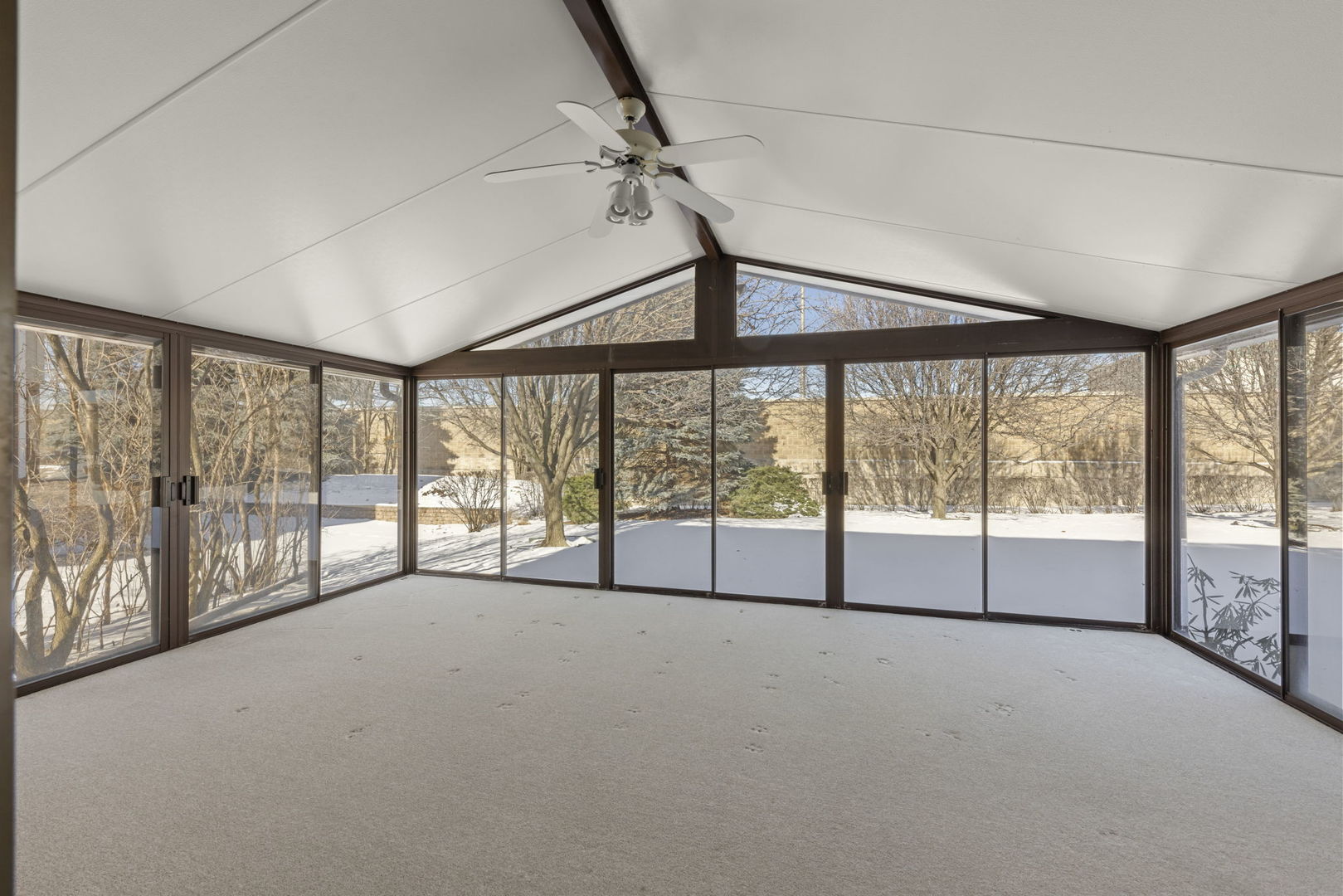 19W140 Avenue Chateaux, Oak Brook, IL 60523