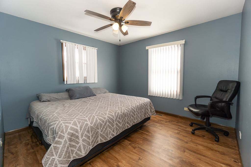 45W962 Plank Road, Hampshire, IL 60140