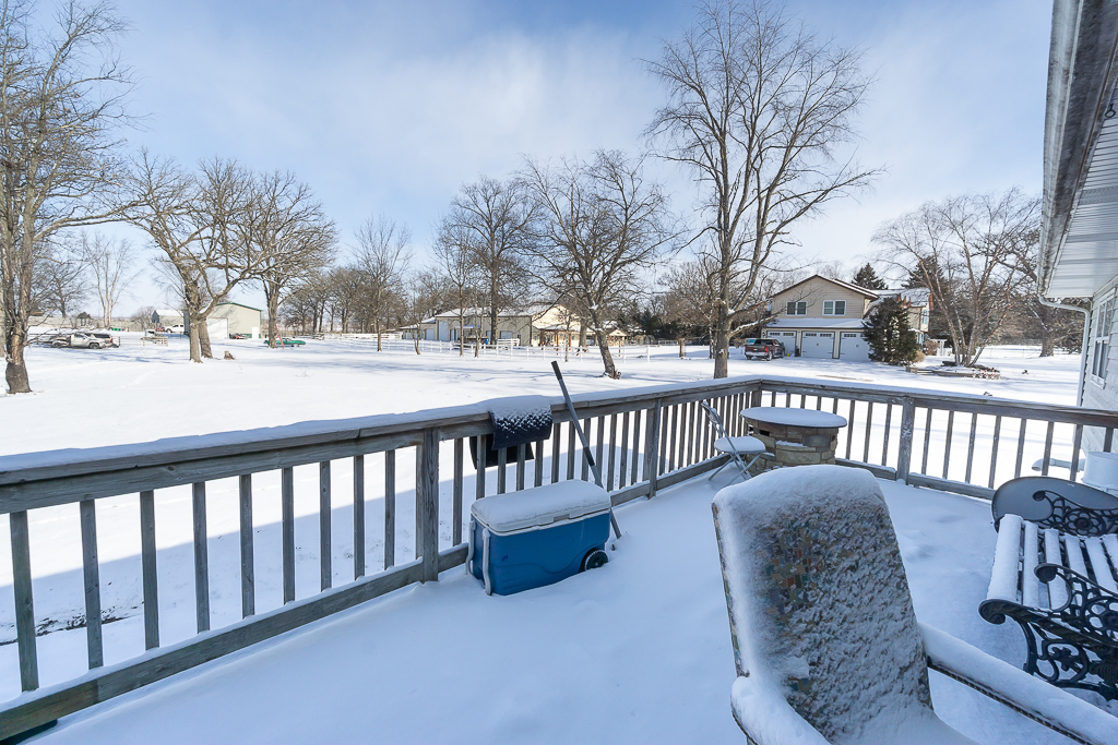 45W962 Plank Road, Hampshire, IL 60140