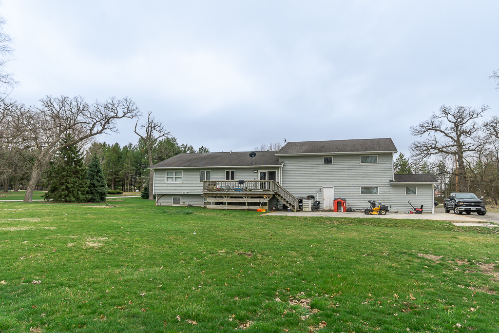 45W962 Plank Road, Hampshire, IL 60140