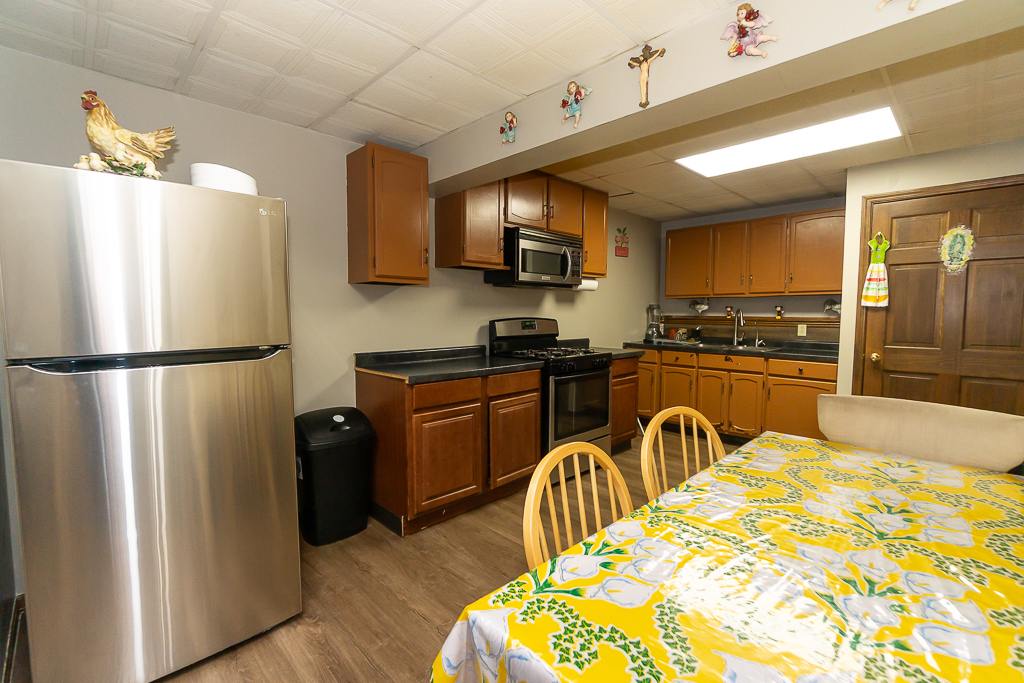 45W962 Plank Road, Hampshire, IL 60140