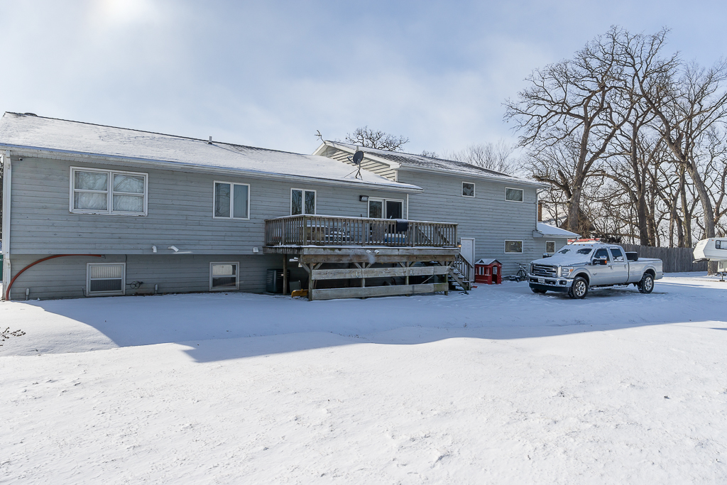 45W962 Plank Road, Hampshire, IL 60140