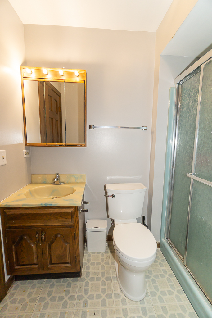 45W962 Plank Road, Hampshire, IL 60140