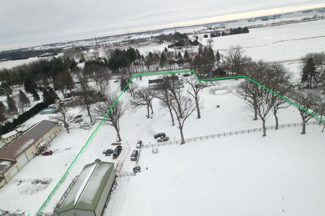 45W962 Plank Road, Hampshire, IL 60140