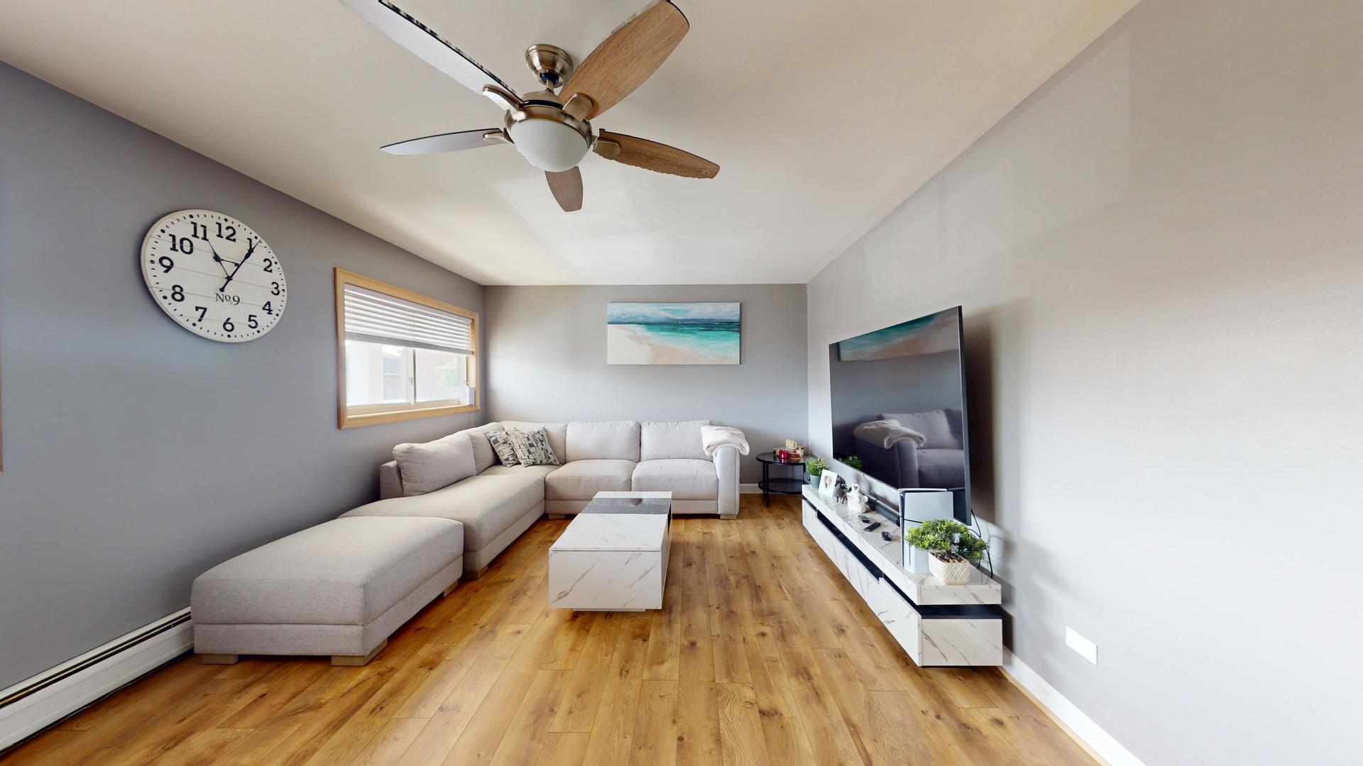 670 Marilyn Avenue #203, Glendale Heights, IL 60139