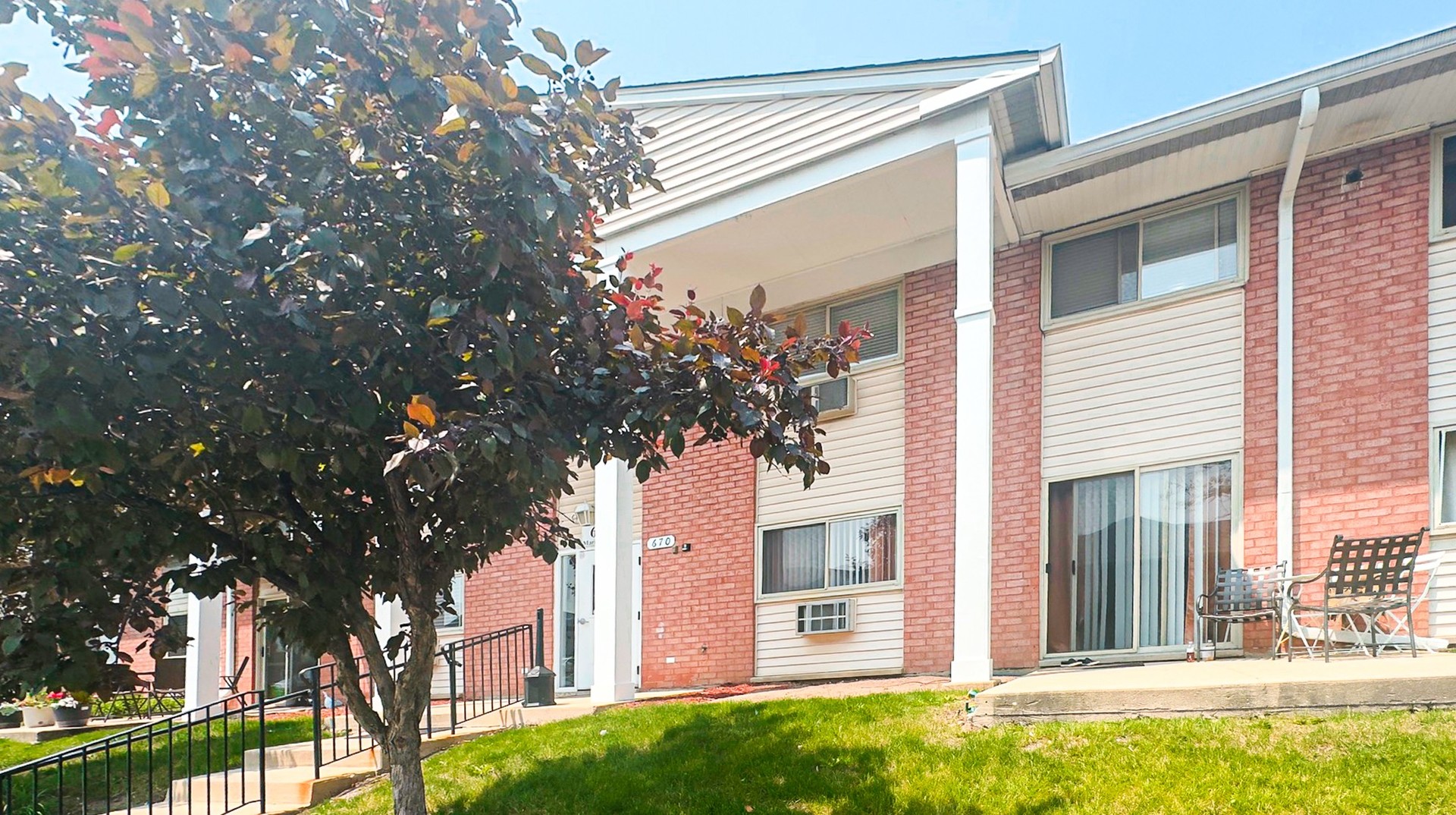 670 Marilyn Avenue #203, Glendale Heights, IL 60139