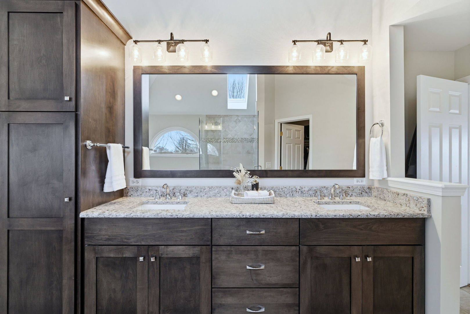 2503 Skylane Drive, Naperville, IL 60564