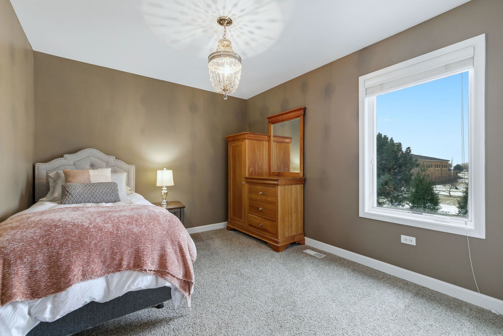 2503 Skylane Drive, Naperville, IL 60564