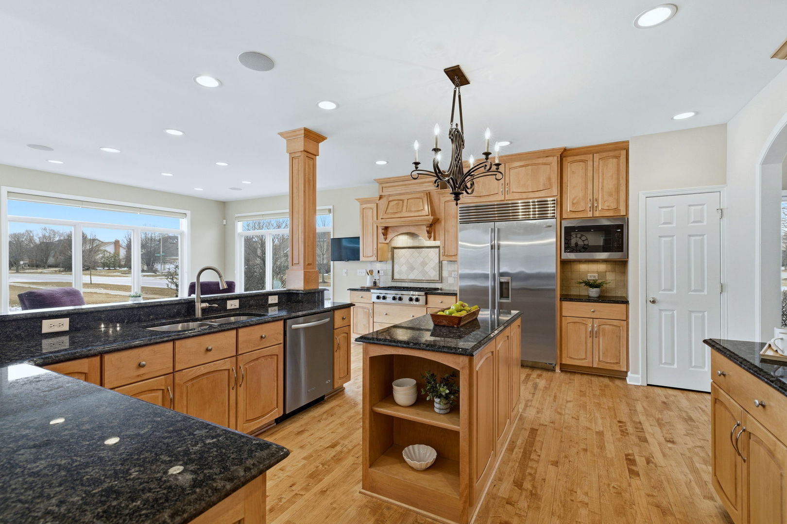 2503 Skylane Drive, Naperville, IL 60564