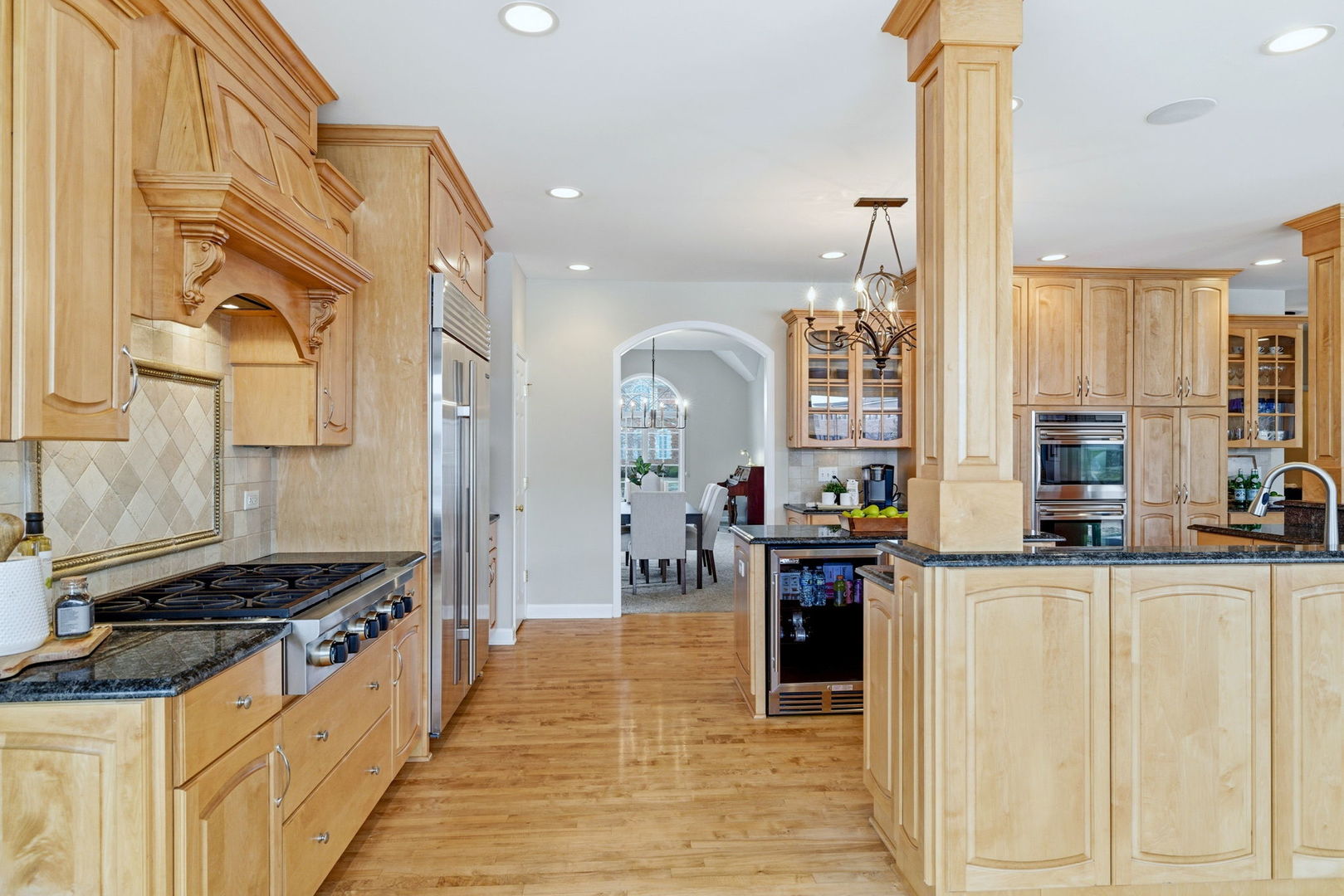 2503 Skylane Drive, Naperville, IL 60564