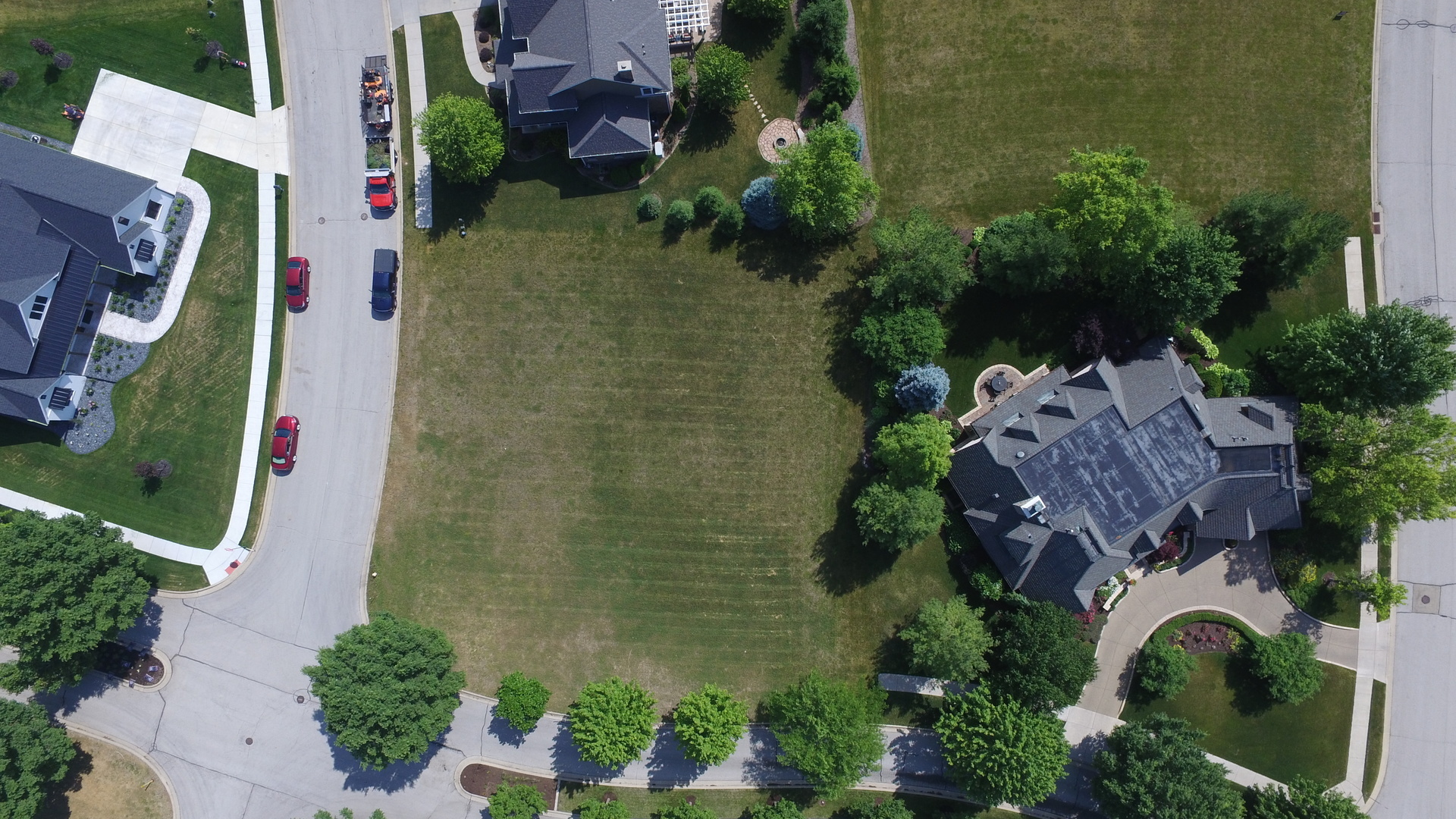 10330 N ATTINGHAM Park, Peoria, IL 61615