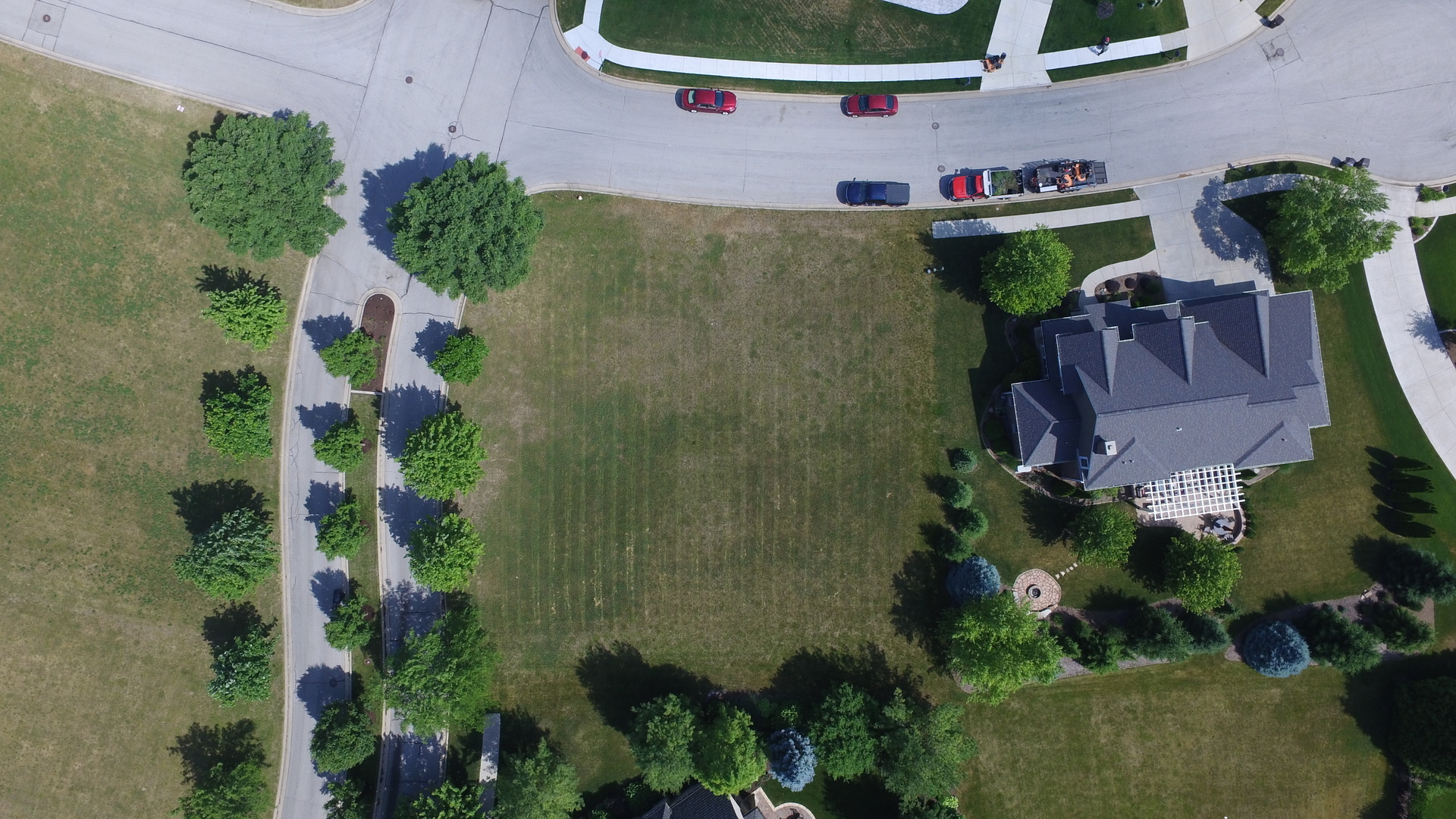 10330 N ATTINGHAM Park, Peoria, IL 61615