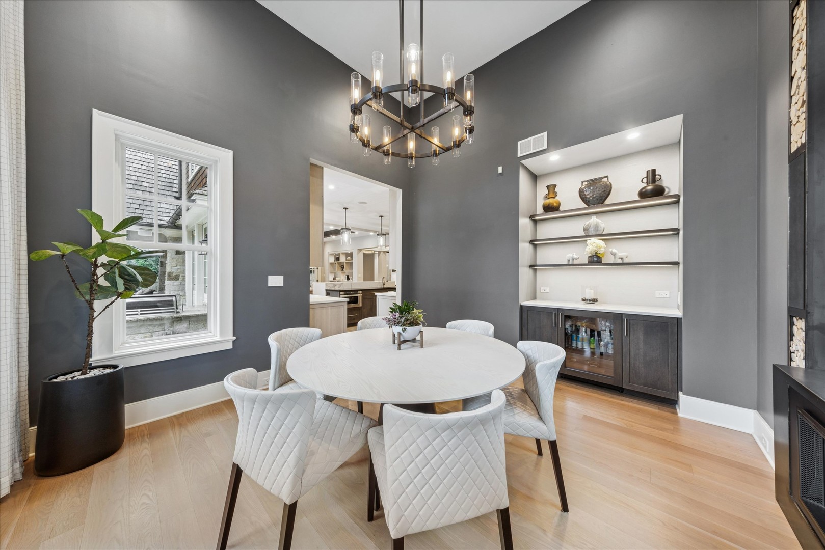 415 N ADAMS Street, Hinsdale, IL 60521