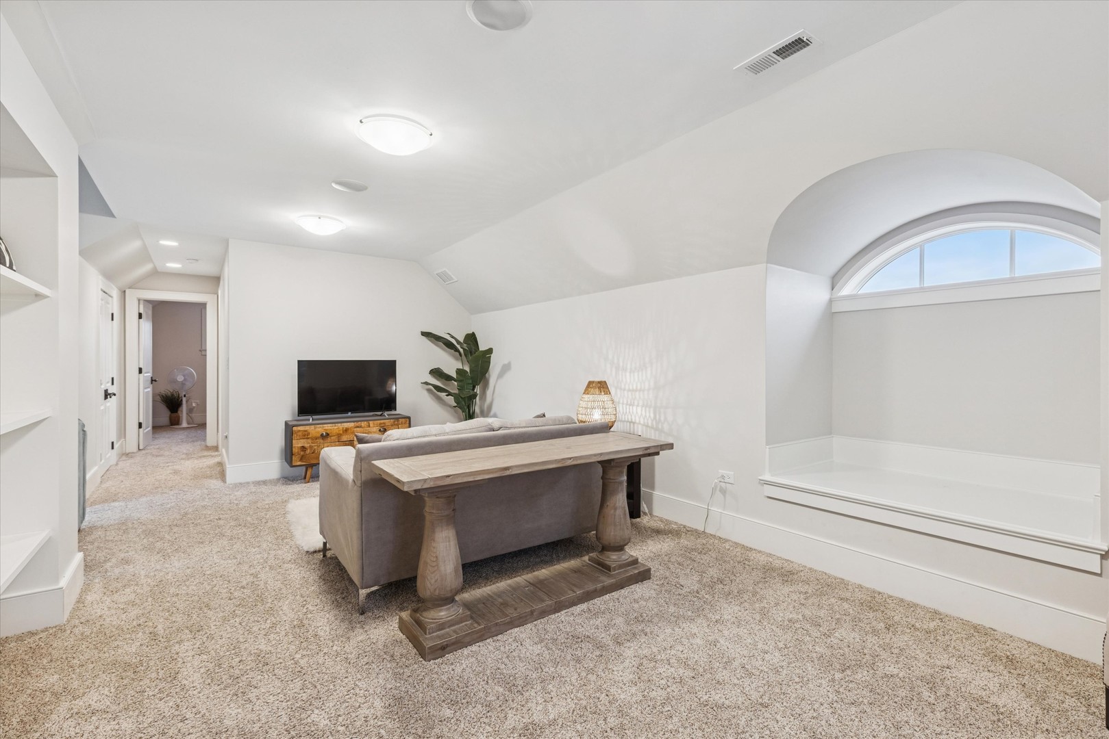 415 N ADAMS Street, Hinsdale, IL 60521