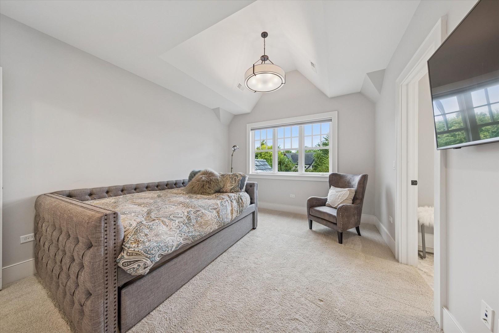 415 N ADAMS Street, Hinsdale, IL 60521