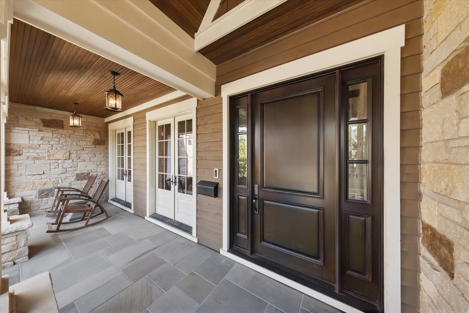 415 N ADAMS Street, Hinsdale, IL 60521